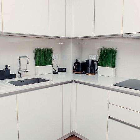 2 Bed Flat London Apartment Exterior photo