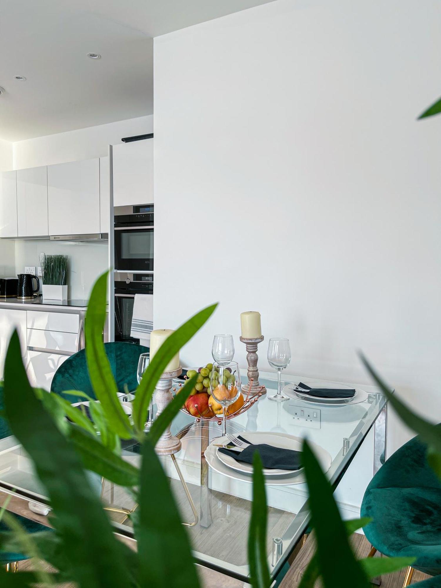 2 Bed Flat London Apartment Exterior photo